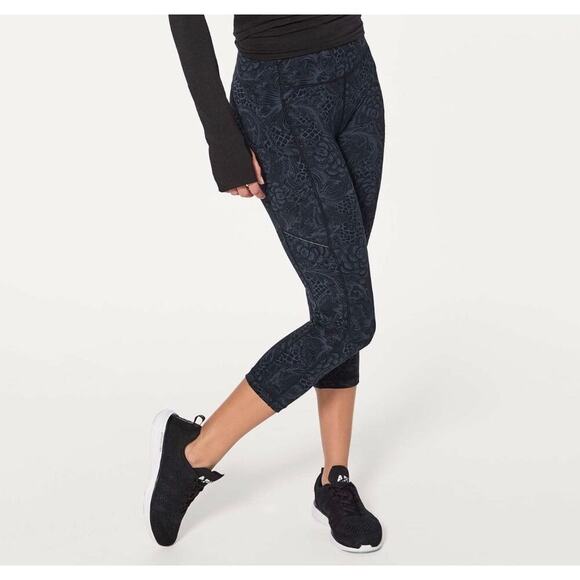 Lululemon Floral Print Speed Up Crop Leggings Sz 4 - Picture 1 of 11